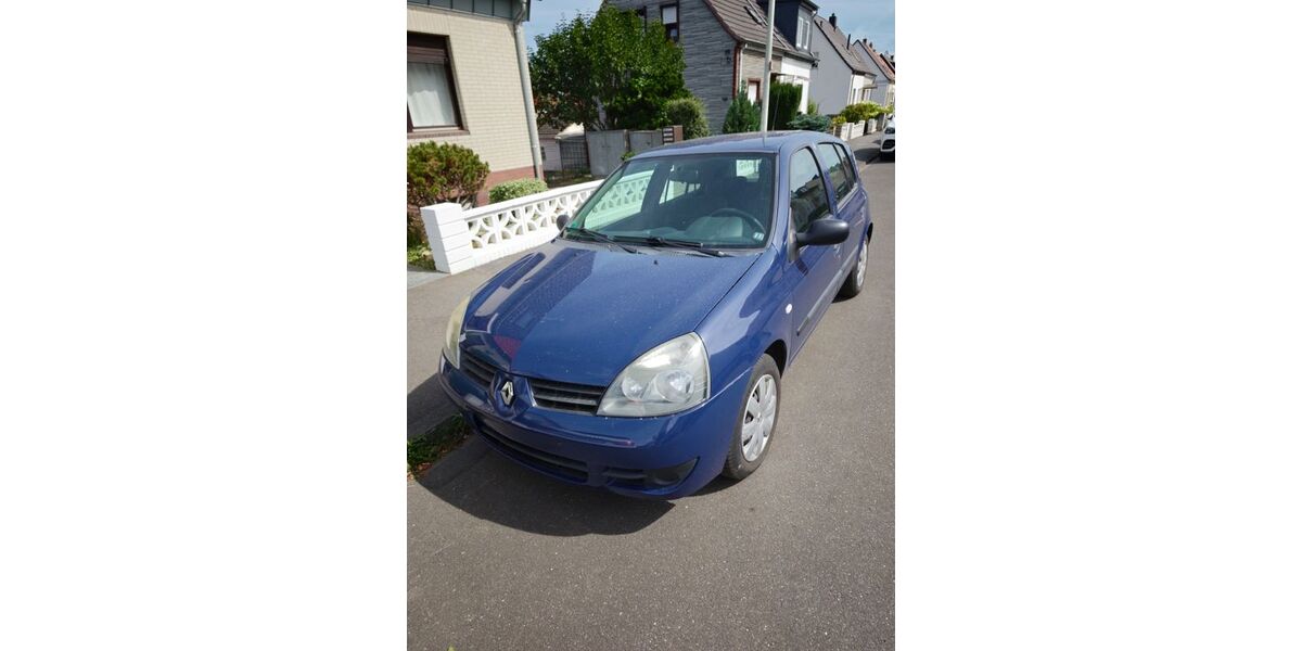 Renault Clio 98.900 km 2.100 &euro; Bonn 53175