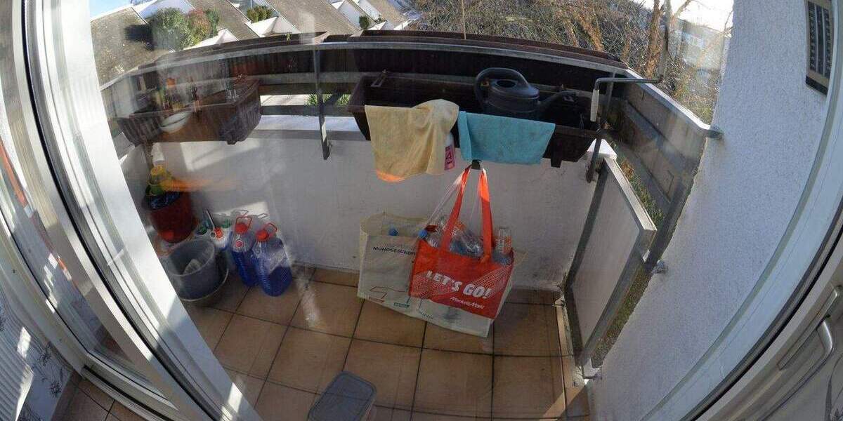 Etagenwohnung Köln Neubrück - 4 Zimmer, 93 m&sup2;, 229.000&euro; | Angebot:25728630