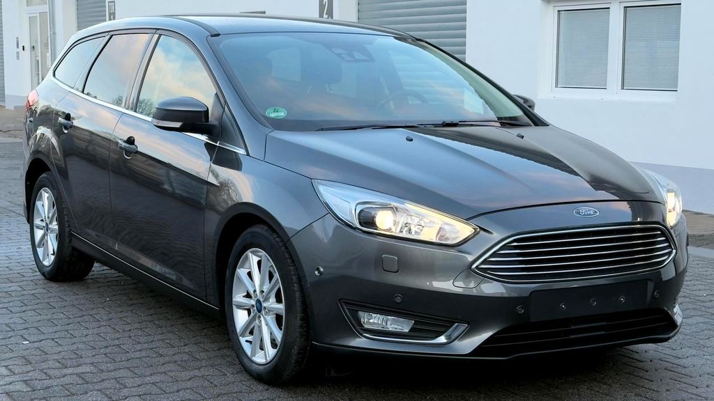 Ford Focus 103.530 km 11.990 &euro; Siegburg 53721