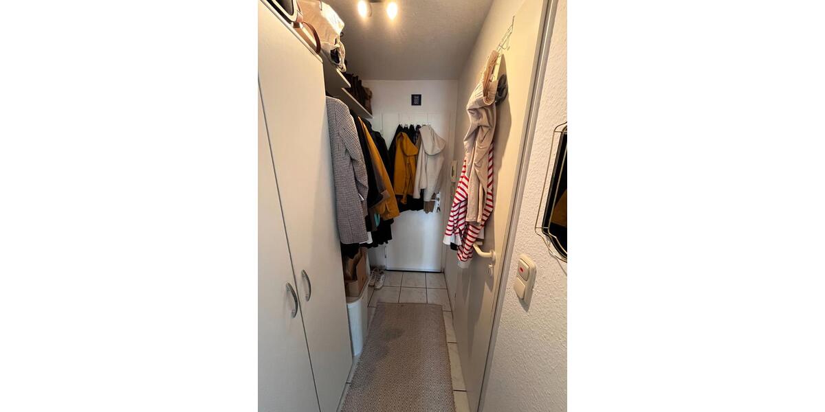Etagenwohnung Köln Rodenkirchen - 1 Zimmer, 23 m&sup2;, 615&euro; | Angebot:26638408