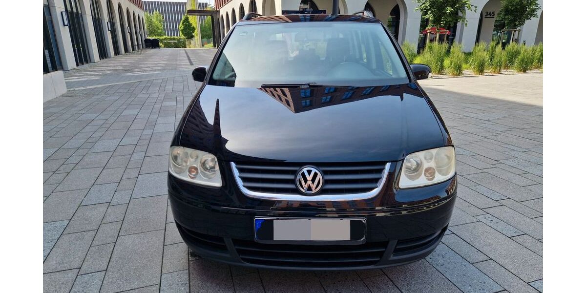 VW Touran 199.207 km 750 &euro; Köln 50858