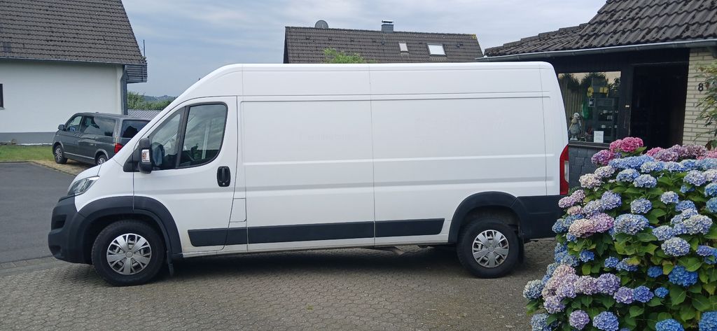 Opel Movano 208.000 km 11.400 &euro; Odenthal-Neschen 51519