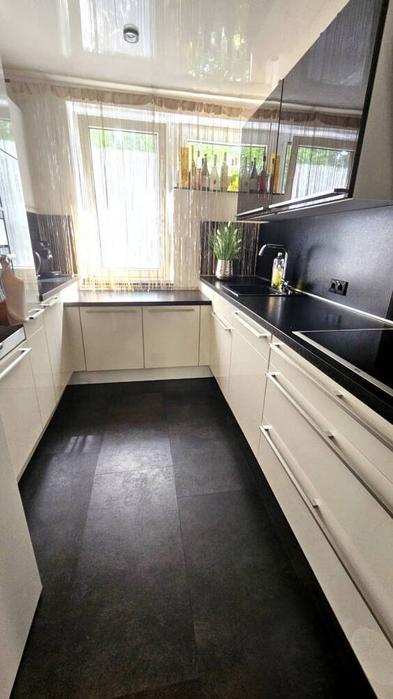 * schöne 3 Zimmerwohnung in Rheinnähe *