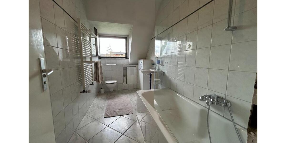 Doppelhaushälfte Köln Kalk - 7 Zimmer, 160 m&sup2;, 670.000&euro; | Angebot:26000903