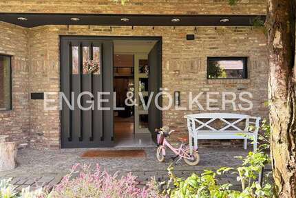 Haus Köln - Rodenkirchen Rodenkirchen - 6 Zimmer, 295 m&sup2;, 1.980.000&euro; | Angebot:27429773