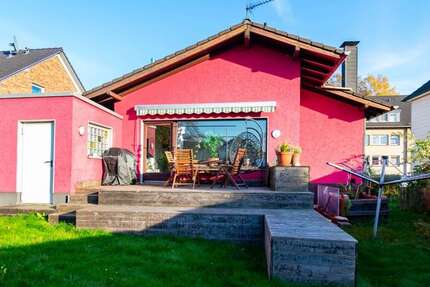 Haus zum Kaufen in Solingen 445.000 € 140.9 m² 6 zimmer