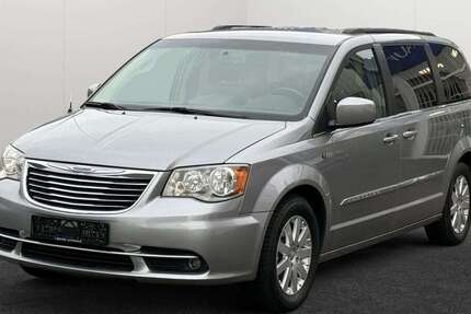 Chrysler Grand Voyager 130.600 km 16.990 € Bergisch Gladbach 51429