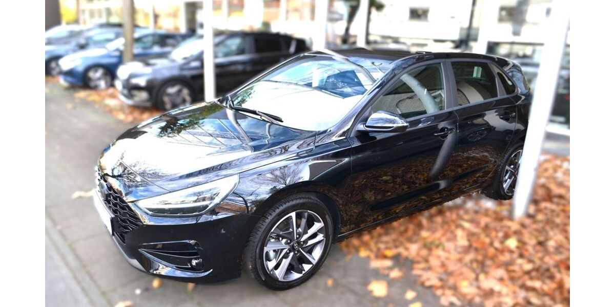 Hyundai i30 23.779 km 23.890 € Köln 51145