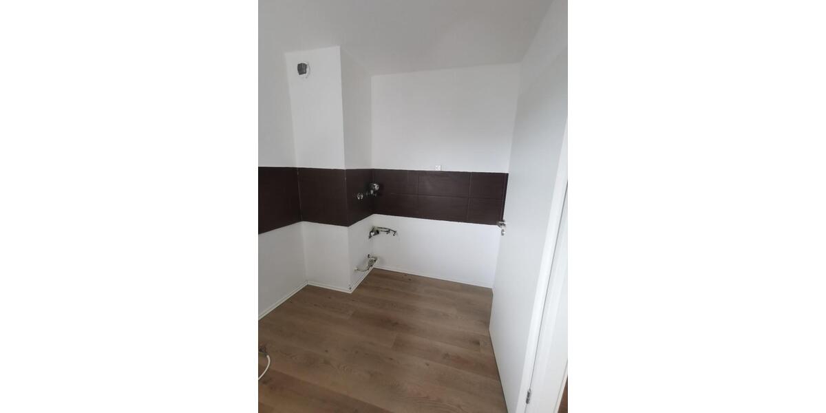 Etagenwohnung Monheim am Rhein - 2 Zimmer, 64 m&sup2;, 151.000&euro; | Angebot:26894712