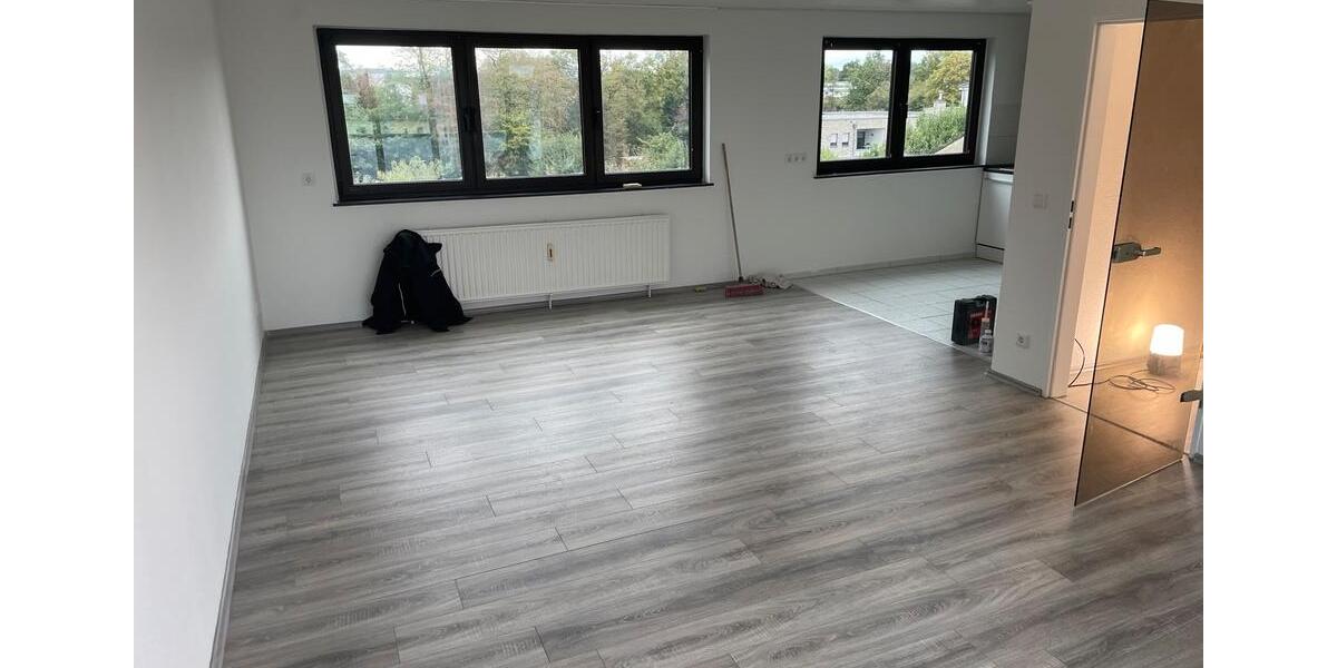 Dachgeschoßwohnung Langenfeld (Rheinland) - 2 Zimmer, 64 m&sup2;, 850&euro; | Angebot:27581335