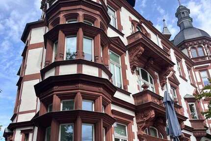 Haus zum Kaufen in Köln 1.600.000 € 467 m² 10 zimmer