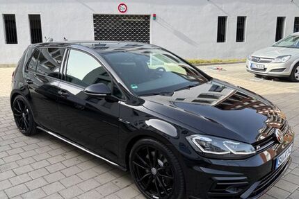 VW Golf 2.850 km 33.980 &euro; Alfter 53347