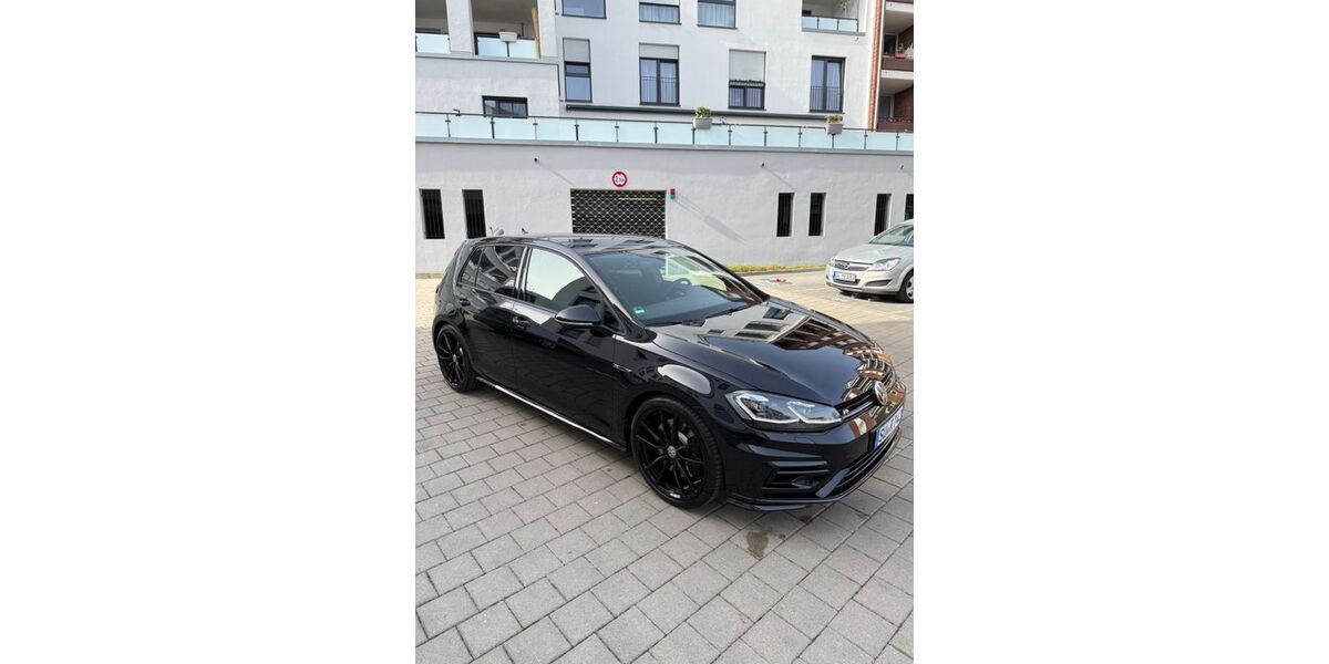 VW Golf 2.850 km 33.980 &euro; Alfter 53347