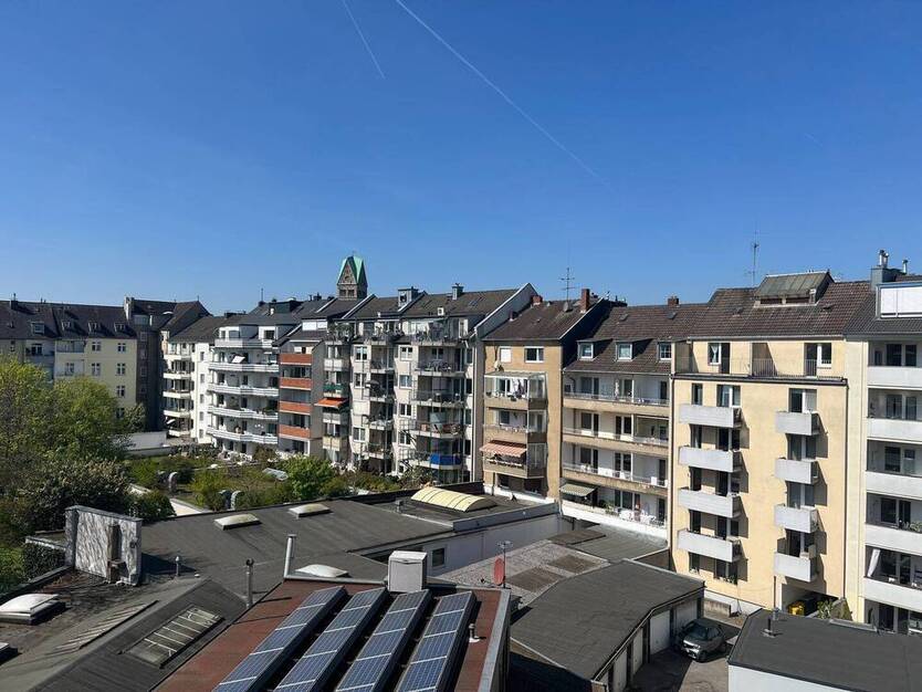 Elegante DG-Wohnung im angesagten Viertel