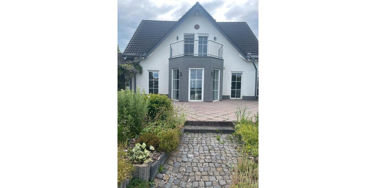 Einfamilienhaus Hennef (Sieg) - 4.5 Zimmer, 125 m&sup2;, 660.000&euro; | Angebot:26781333