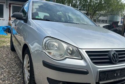 VW Polo 220.865 km 1.999 &euro; Köln 51105