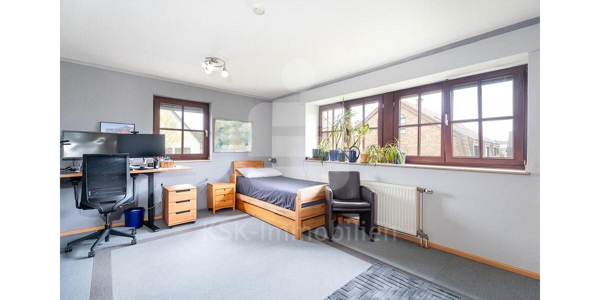 Doppelhaushälfte Pulheim - 4 Zimmer, 168 m&sup2;, 2.352&euro; | Angebot:26256583