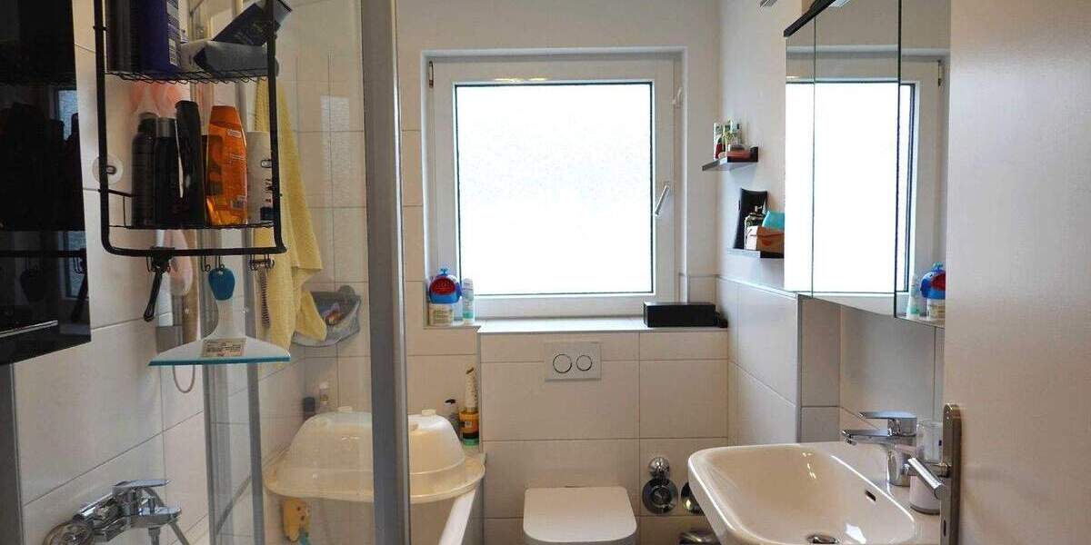 Etagenwohnung Leverkusen Lützenkirchen - 3 Zimmer, 63 m&sup2;, 690&euro; | Angebot:25390591