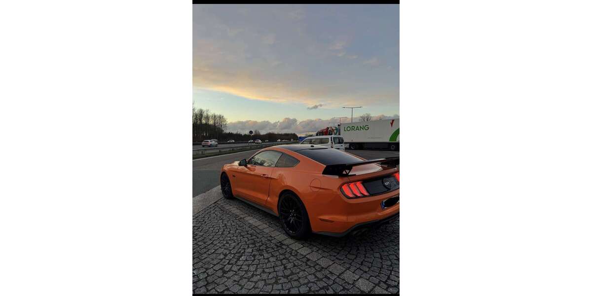 Ford Mustang 106.000 km 36.500 &euro; Köln 51107