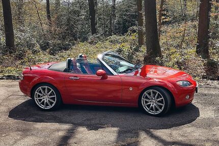 Mazda MX-5 87.000 km 14.800 &euro; Neunkirchen 53819