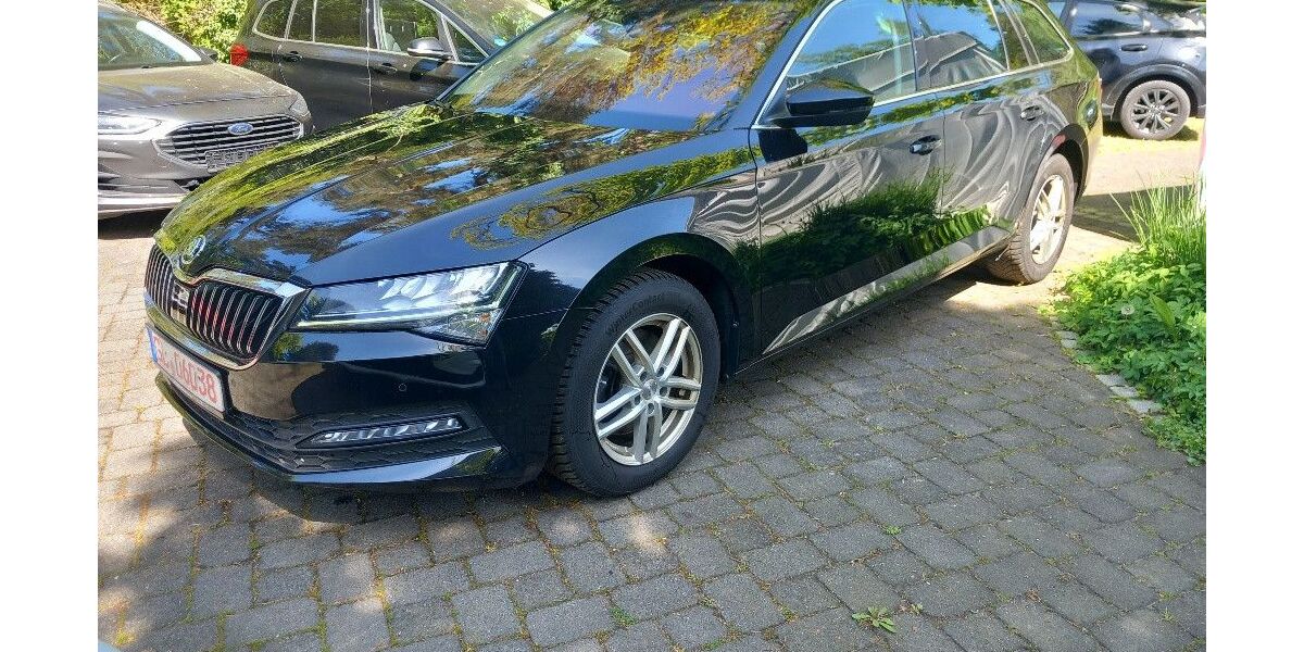 Skoda Superb 146.000 km 17.990 &euro; Leichlingen 42799