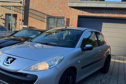 Peugeot 206 157.000 km 2.200 &euro; Solingen 42651