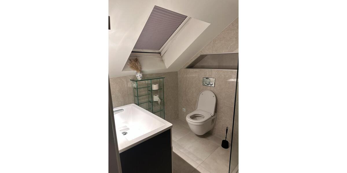 Dachgeschoßwohnung Bergheim - 3.5 Zimmer, 75 m&sup2;, 1.000&euro; | Angebot:26153577
