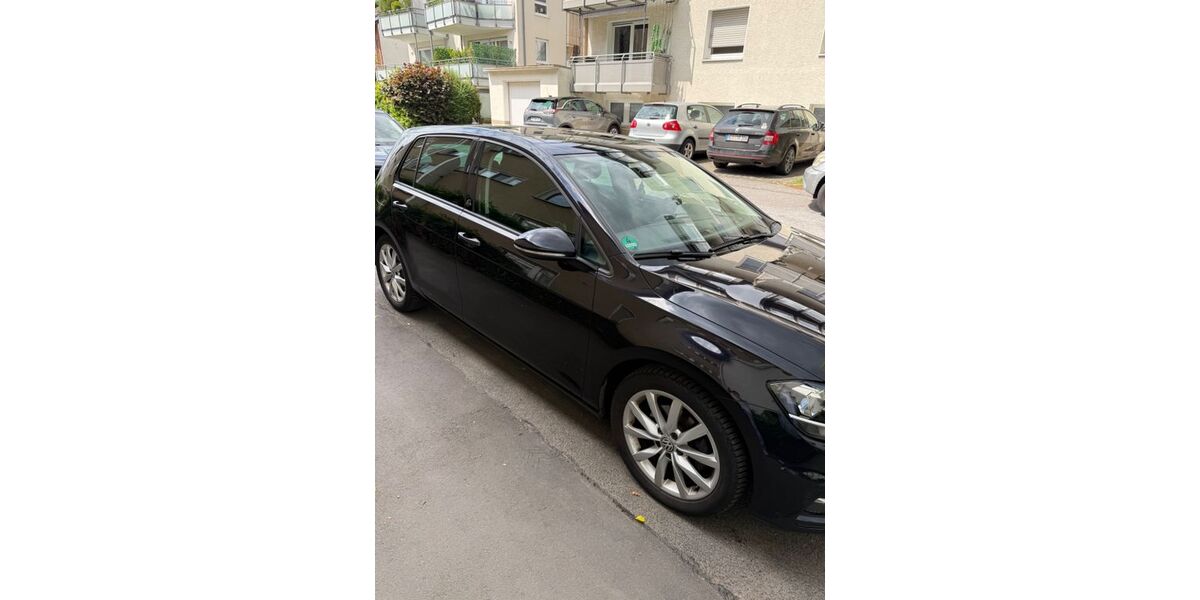 VW Golf 124.000 km 11.400 &euro; Haan 42781