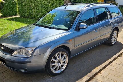 Ford Mondeo 200.000 km 1.100 &euro; Köln 50859