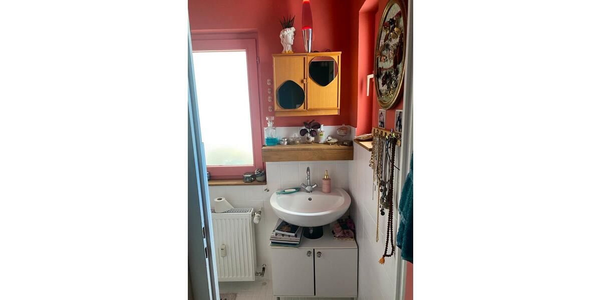 Etagenwohnung Bonn Dottendorf - 1.5 Zimmer, 28 m&sup2;, 685&euro; | Angebot:26337622