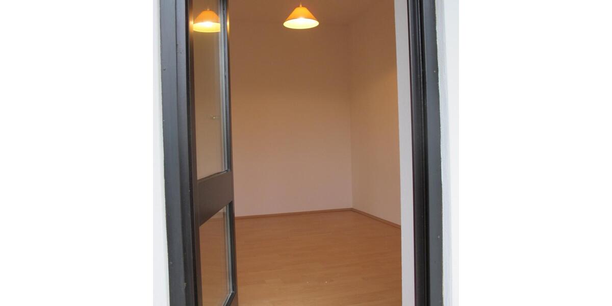 * Frisch renovierte 2 Zi. in Oberkassel mit EBK und TG-Stellplatz 2 zimmer