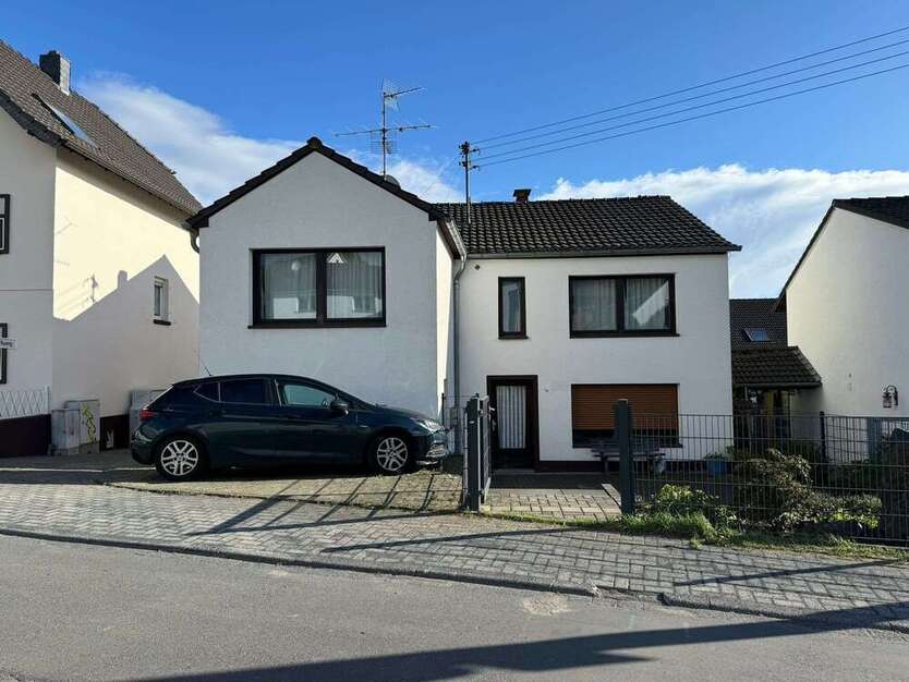 Haus zum Kaufen in Königswinter 389.000 € 164 m²