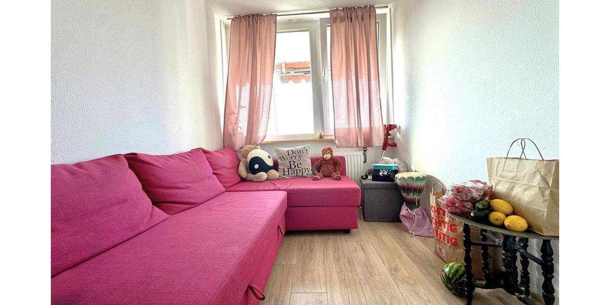 Etagenwohnung Köln Ostheim - 3 Zimmer, 66 m&sup2;, 215.000&euro; | Angebot:25089295