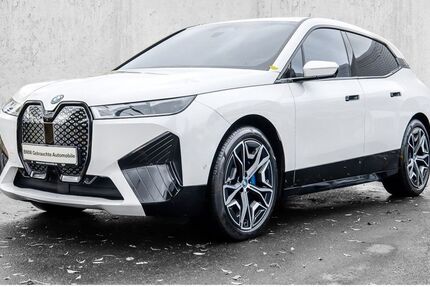 BMW iX 62.484 km 41.995 € Köln-West 50858