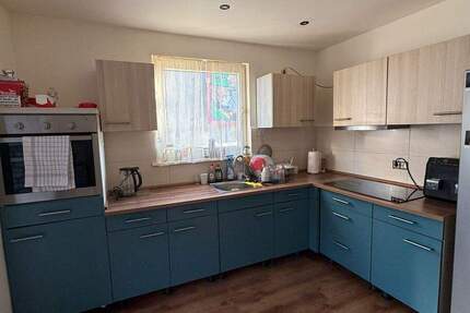 Zweifamilienhaus mit viel Platz und Parkmöglichkeiten, Sankt Augustin 6 zimmer