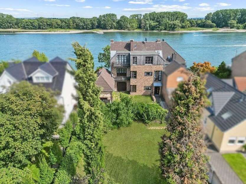Haus zum Kaufen in Wesseling 1.400.000 € 257 m² 7 zimmer