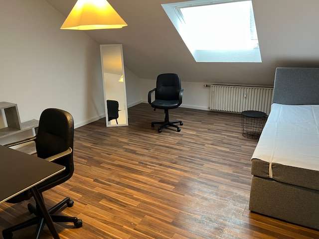 Zimmer Solingen Bech - 1 Zimmer, 580&euro; | Angebot:25636276