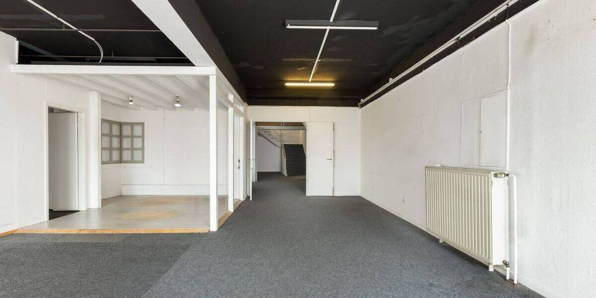 Flexible Gewerbeimmobilie mit Büroflächen in Top Lage Leverkusens - Ideal für wachsende Unternehmen 1 zimmer