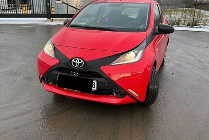 Toyota Aygo (X) 96.000 km 6.499 &euro; Bergheim 50129