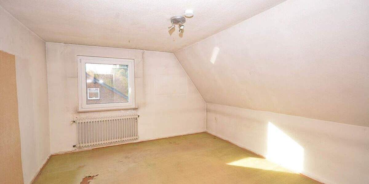 Kierdorf: Freistehendes Einfamilienhaus mit Potenzial 5 zimmer