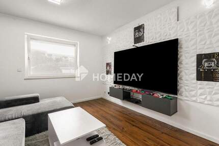 Helle 2-Zimmer-Hochparterrewohnung - frisch saniert, Stellplatz & Keller inklusive 2 zimmer