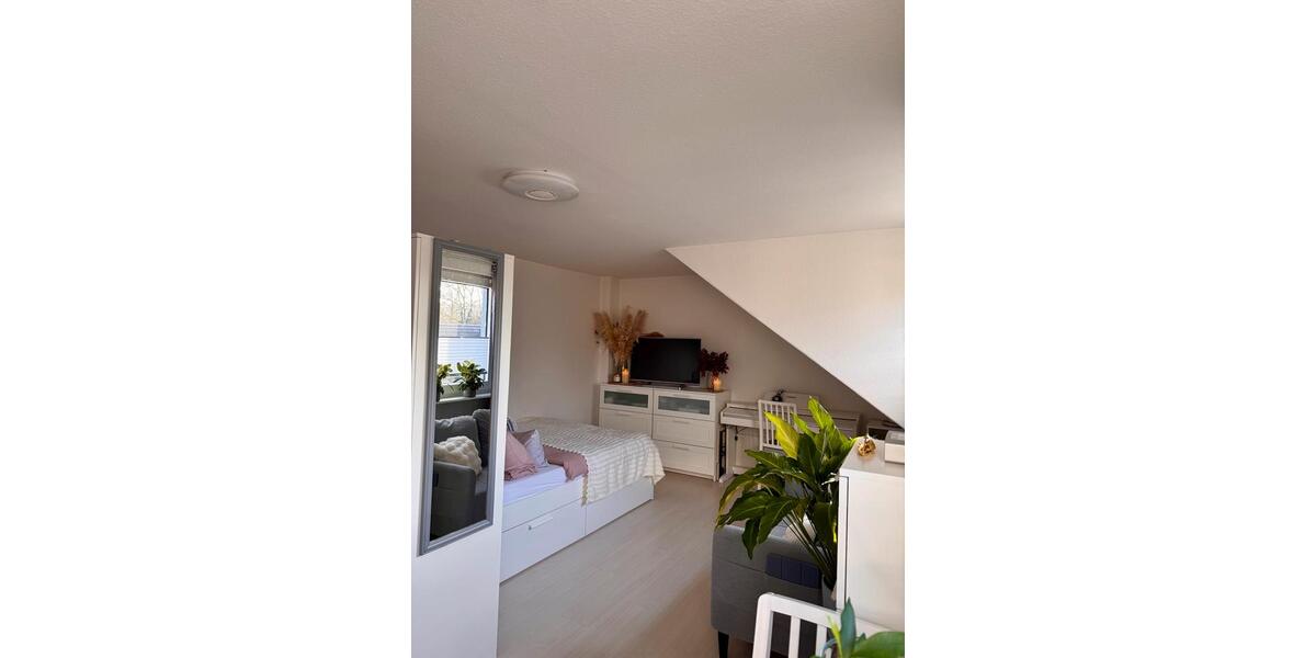 1-Zimmer-Dachgeschosswohnung in Bergisch Gladbach-Hebborn 1 zimmer