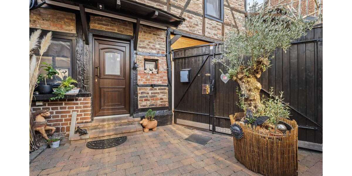 Einfamilienhaus Erftstadt - 6 Zimmer, 144 m&sup2;, 385.000&euro; | Angebot:26858863