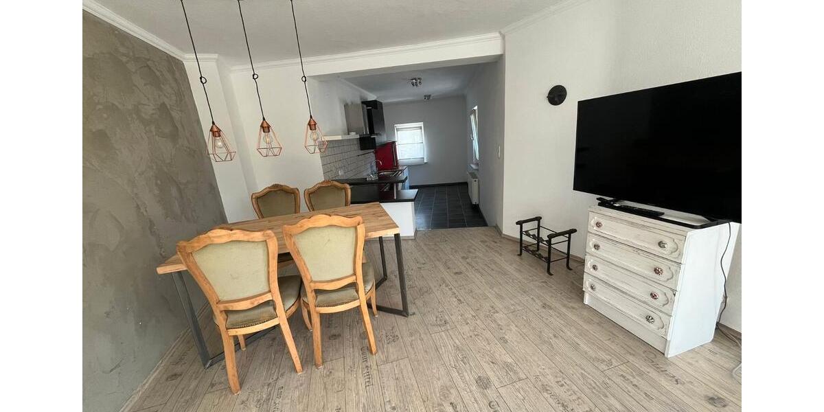 Einfamilienhaus Köln Kalk - 2 Zimmer, 80 m&sup2;, 1.200&euro; | Angebot:27615004
