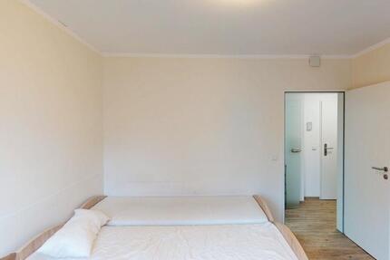 Möbliertes Zimmer in Männer-WG zentraler Lage für Studenten und Azubis 1 zimmer