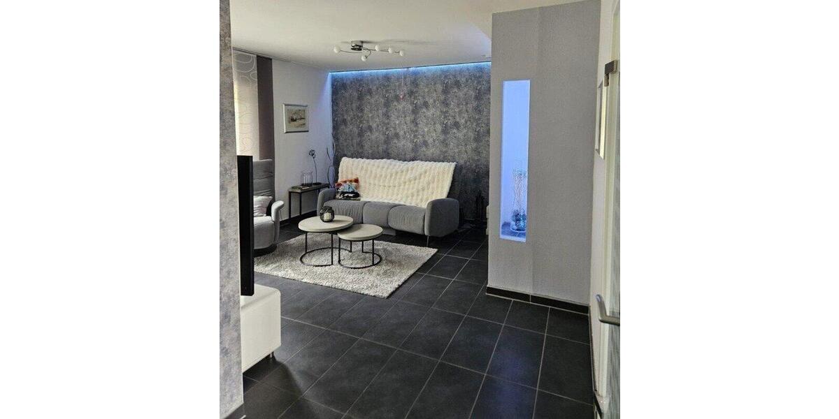 Einfamilienhaus Wesseling - 7.5 Zimmer, 222 m&sup2;, 3.190&euro; | Angebot:26154323