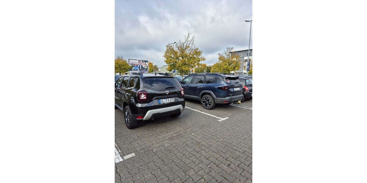 Dacia Duster 37.000 km 13.000 &euro; Rösrath 51503
