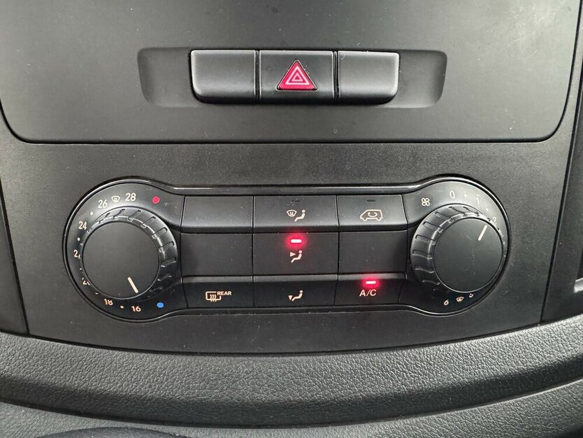 Mercedes-Benz Vito Mixto111CDI Lang Klima Nav Sth ReifenNeu E6 75.000 km 18.500 € Erftstadt 50374