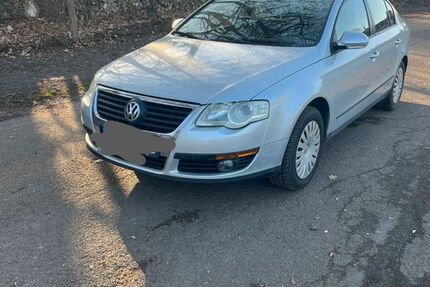 VW Passat 176.052 km 3.400 &euro; Bonn 53177