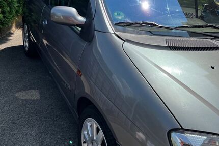 Renault Megane 219.914 km 2.100 € Bergheim 50126